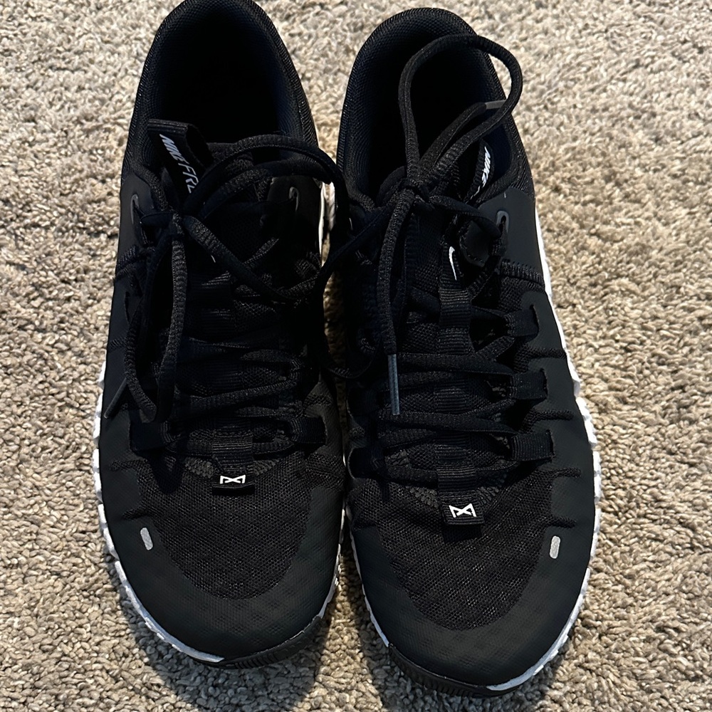 Nike MetCon Black Sneakers